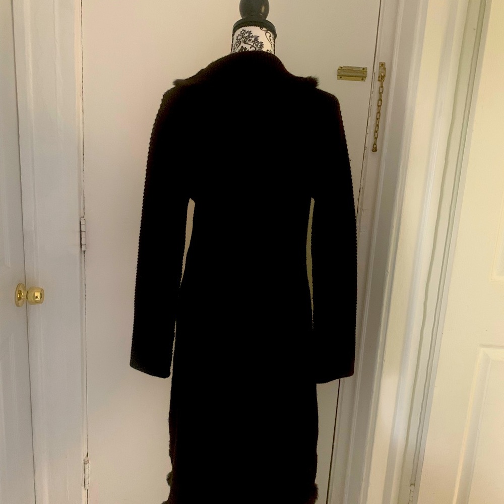 It’s a XL long cardigan , collection of Jones New York!